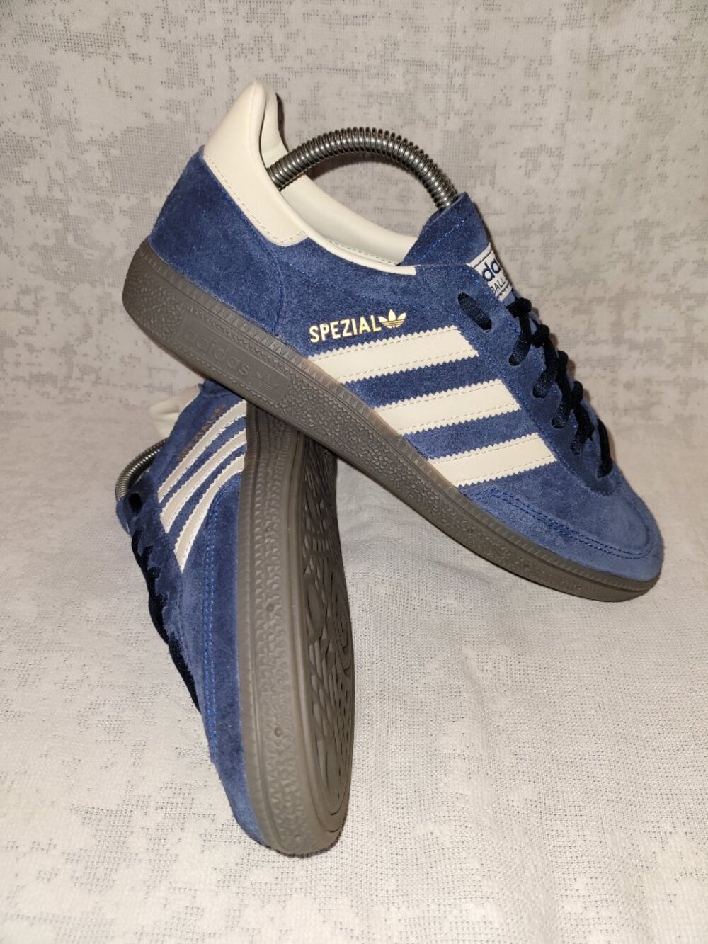 Adidas Handball Spezial Men's Size 8 Athletic Shoes Blue Off Gum White Sneakers - Picture 14 of 16